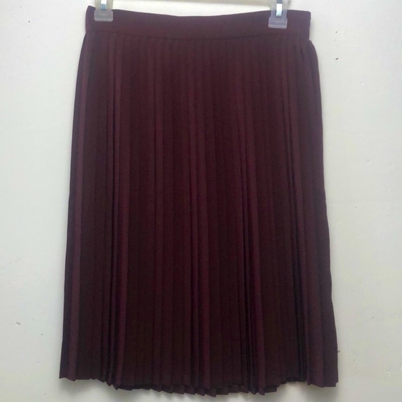 American Apparel Accordion Burgundy Skirt Size Small - Picture 3 of 7
